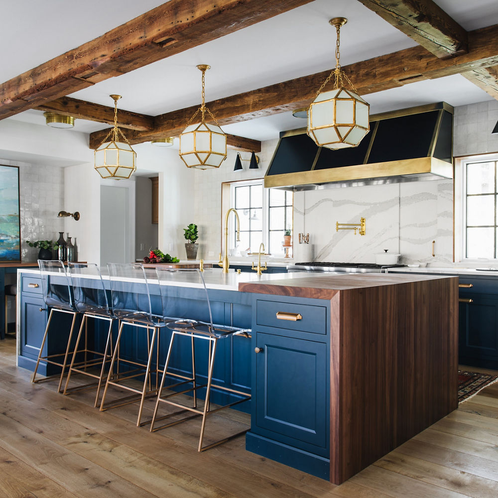 Cambria Brittanicca quartz kitchen countertops and backsplash