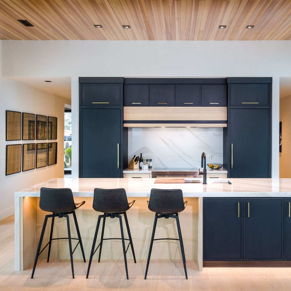 Brittanicca Warm Quartz Kitchen