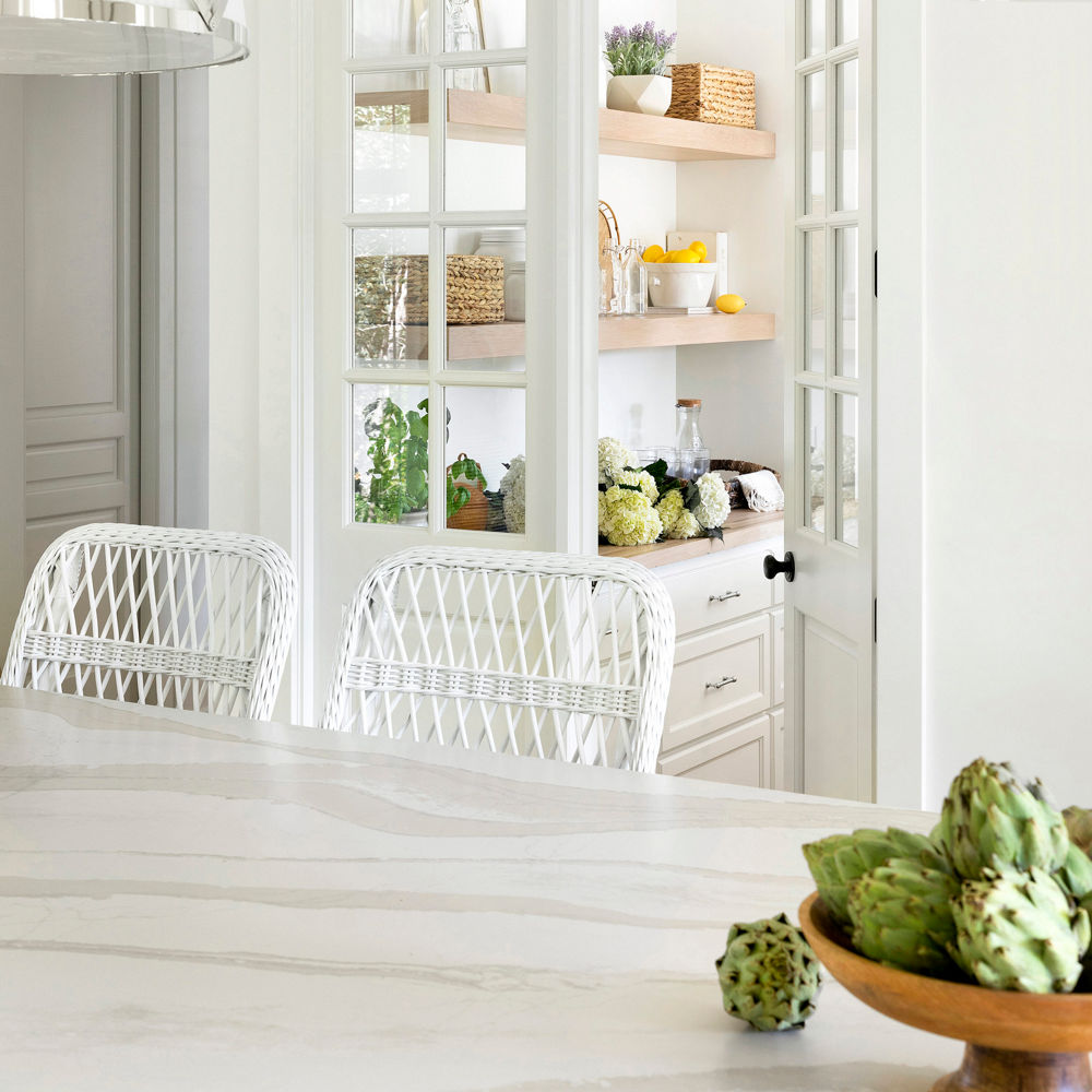 Cambria Brittanicca Warm tabletop in the kitchen