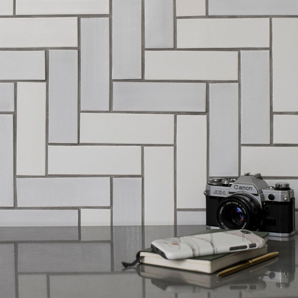 Carrick and 2’’ x 6’’ subway tile Herringbone 11 Deco White