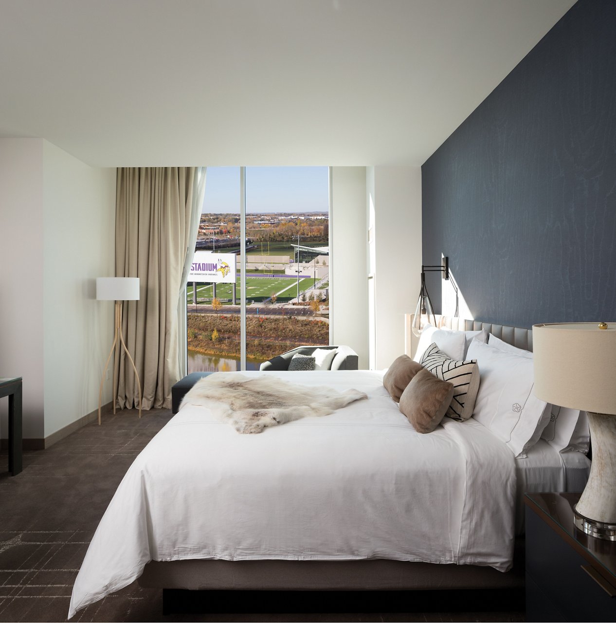 A bedroom at the Omni Viking Lakes hotel.