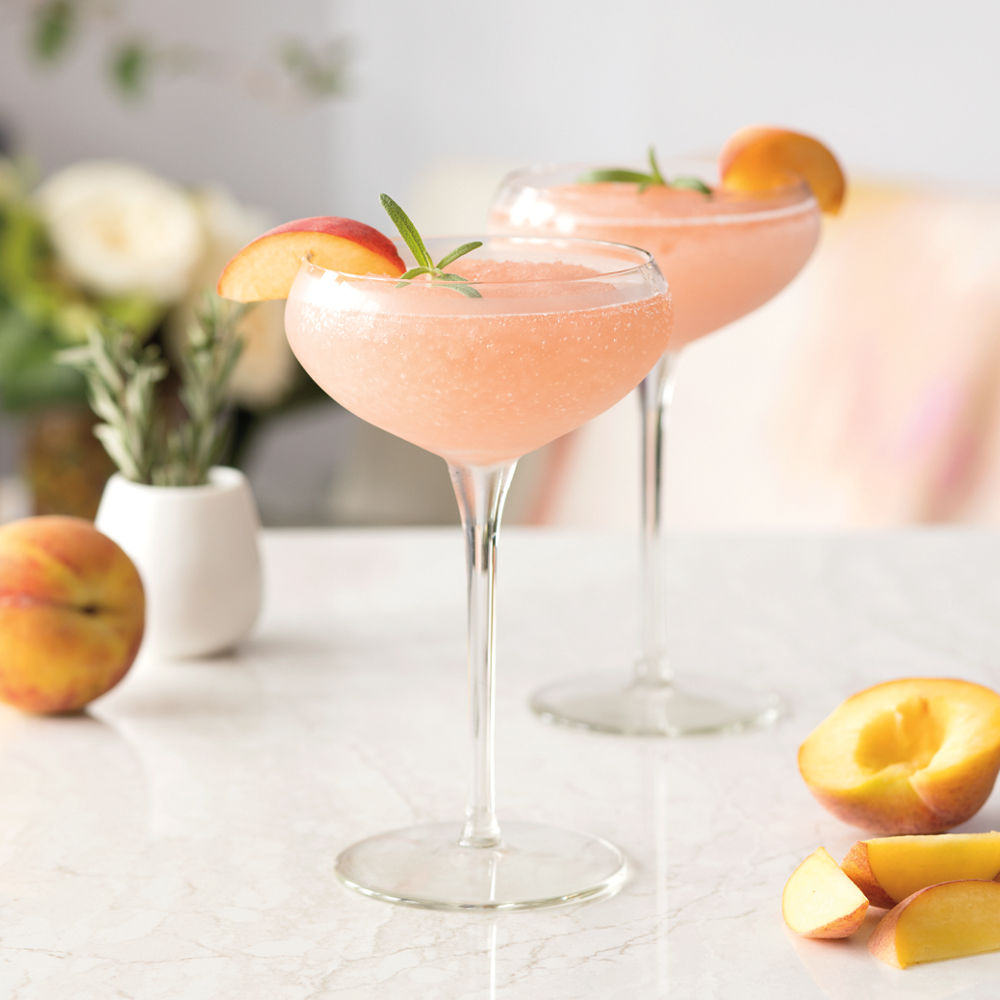 cs25-delgatie-peach-drink-henke.jpg