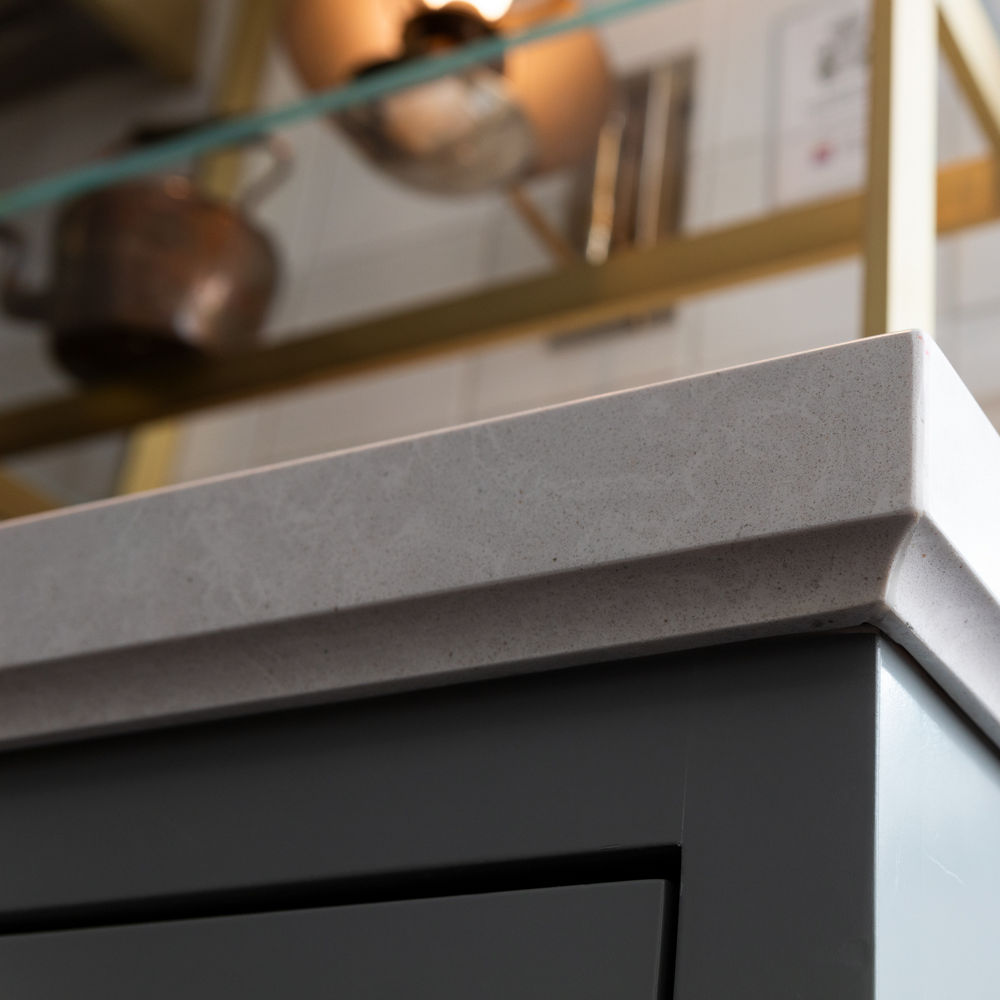 a close up of a Foggy City quartz countertop with a ledge edge.