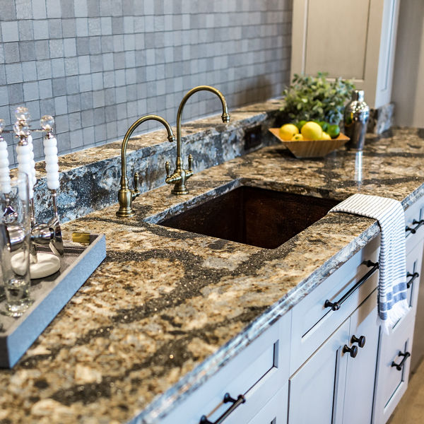 Cambria Harlech quartz kitchen countertop