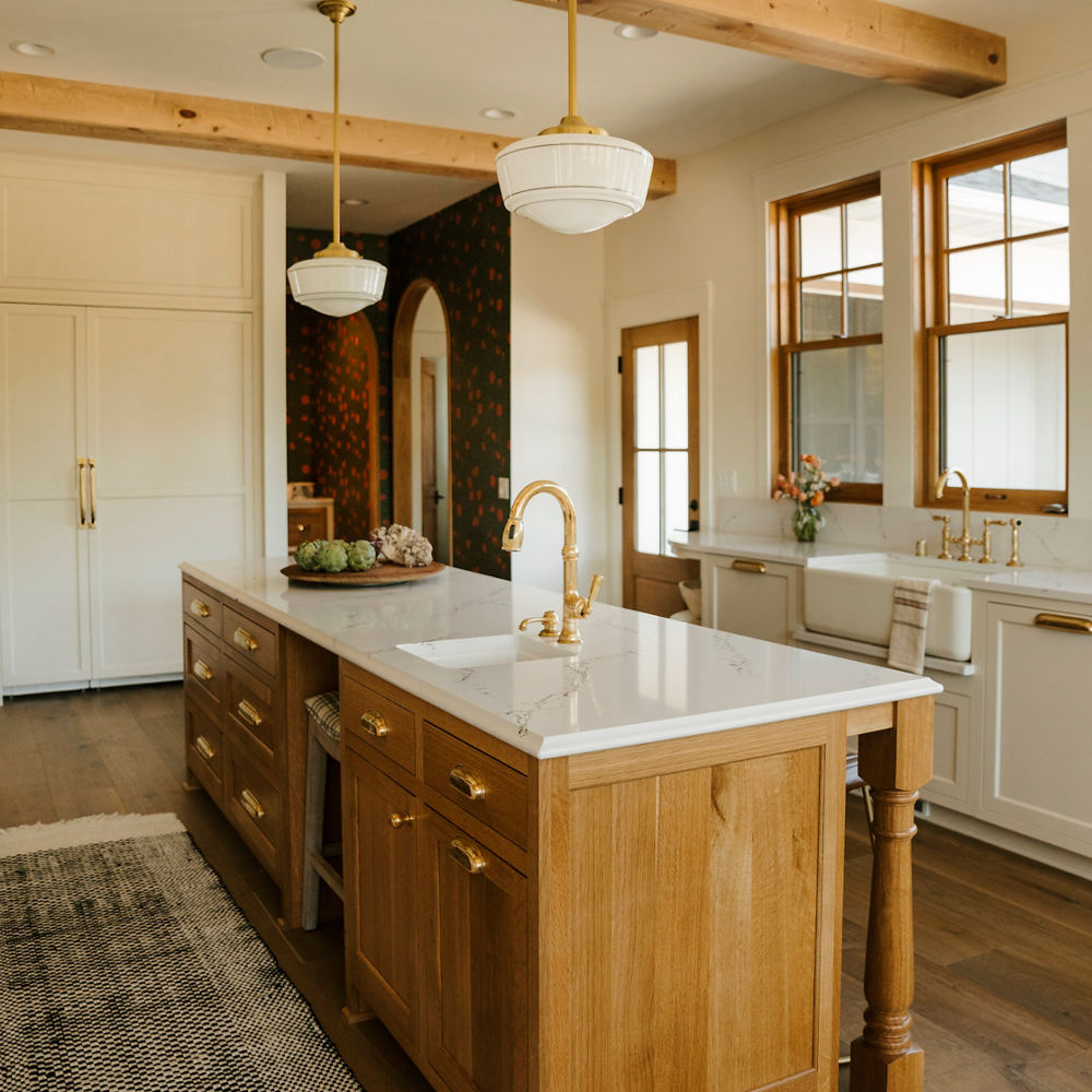 A kitchen with Hawksmoore quartz countertops