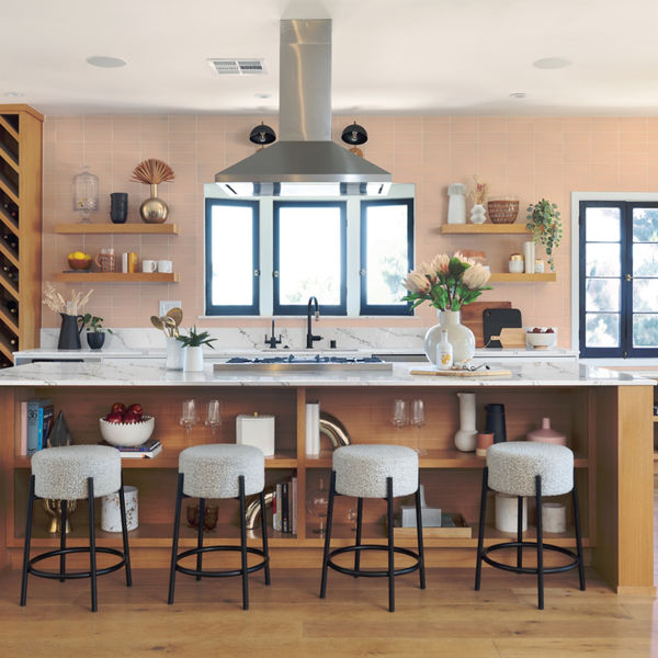 Hawksmoore quartz countertop on kitchen island. 