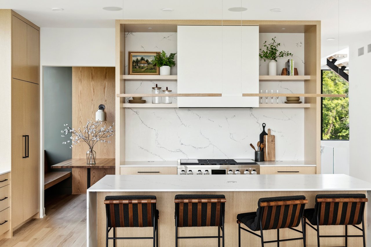 5 Stunning Custom Quartz Countertops & Backsplash Ideas