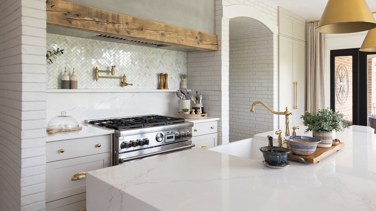 Kitchen featuring Inverness Frost countertops