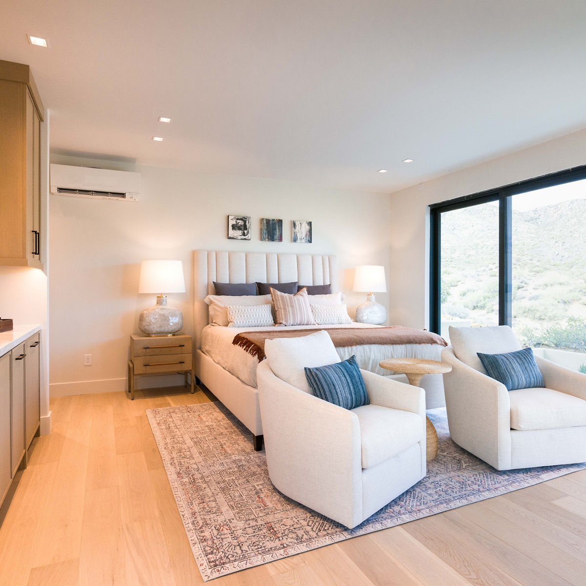 Cambria Ironsbridge Quartz Countertops in an Oasis Suite.