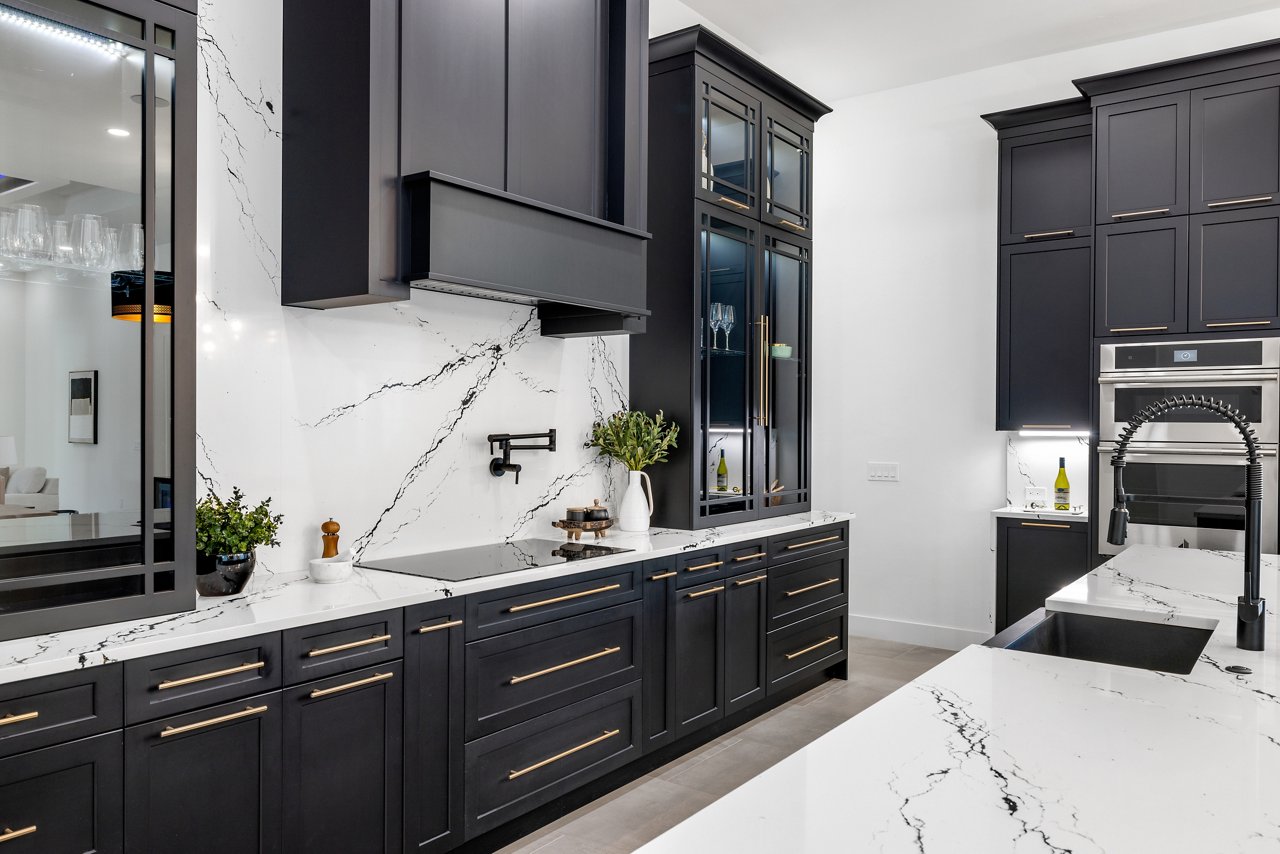 5 Stunning Custom Quartz Countertops & Backsplash Ideas