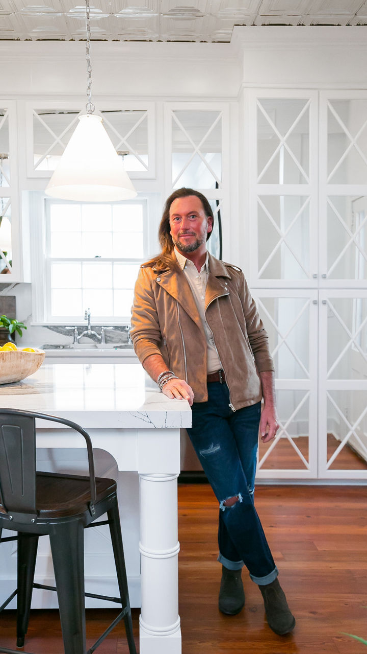 Charleston Charmer: A Jewel-Box Kitchen with Cambria’s Skara Brae®