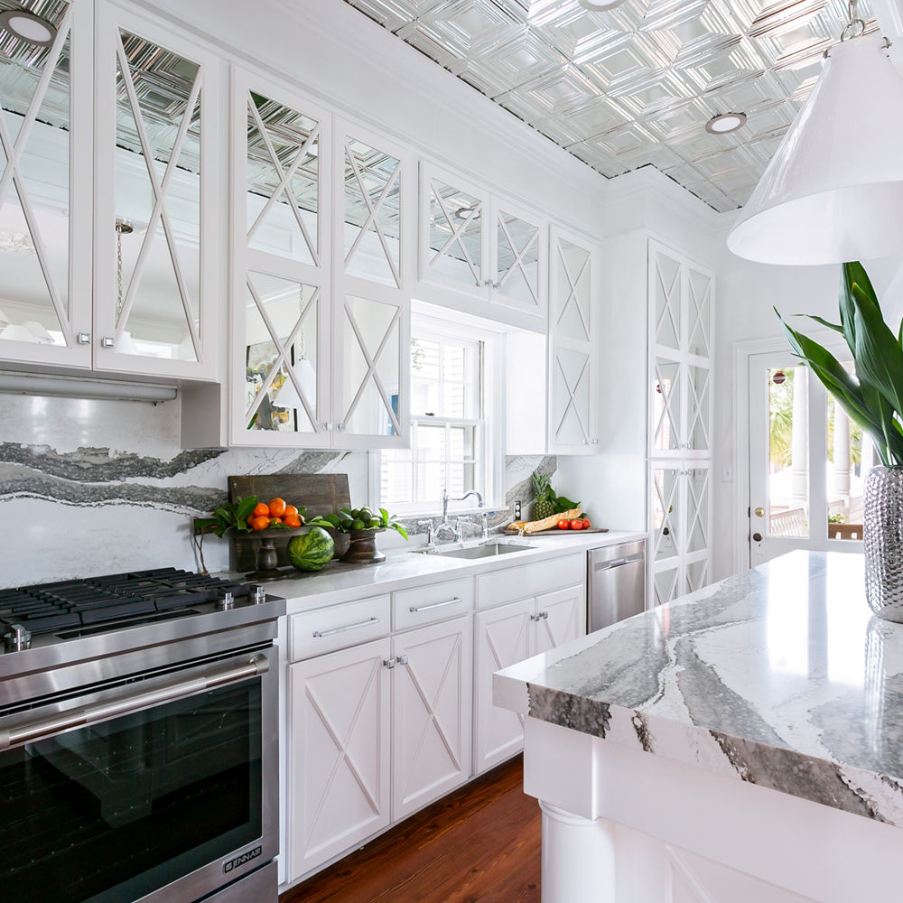 skara-brae-kitchen-tphillips-charleston-symphony-showhouse-011-19.jpg