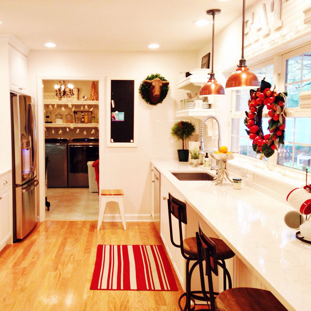 10 Ways to Decorate Your Kitchen for Christmas