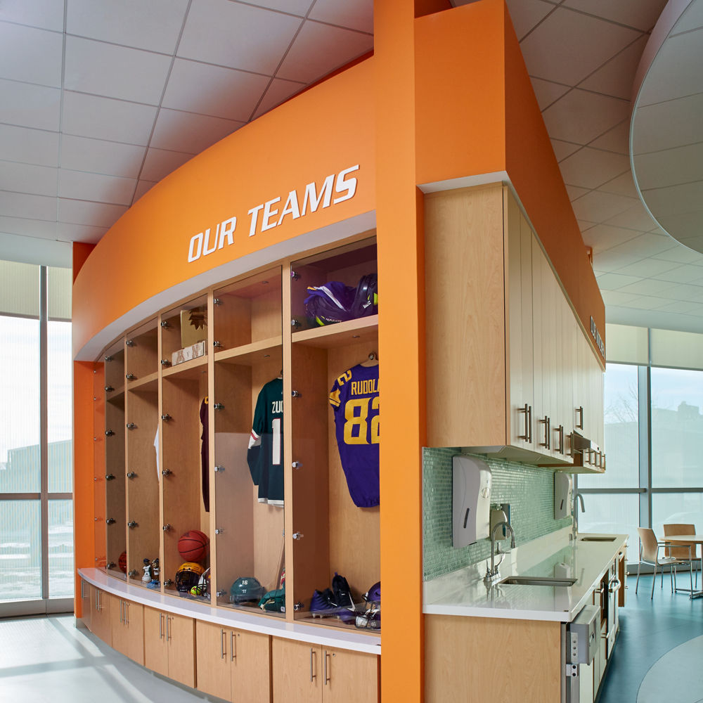 white-cliff-breakroom-kyle-rudolph-endzone-greer-005-18.jpg